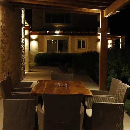 Hébergement de vacances Tago Élaphonèse