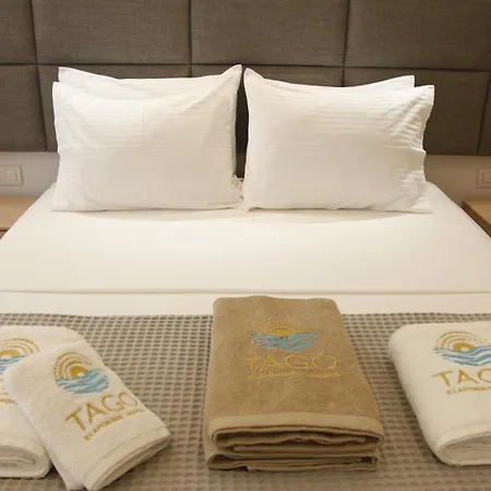 Tago Ferienhaus *