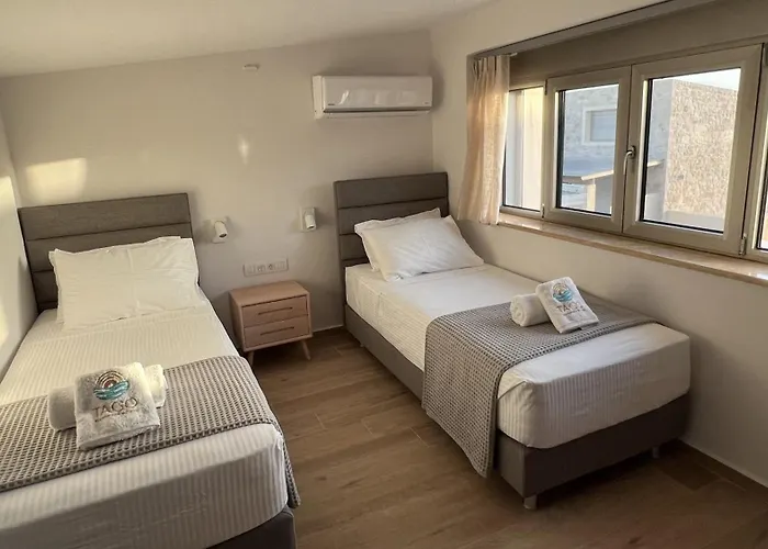 Tago Элафонисси